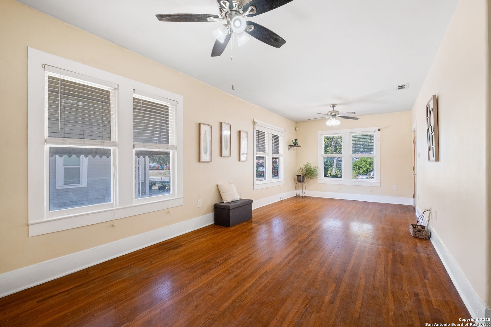 428 W Lullwood Avenue San Antonio TX 78212