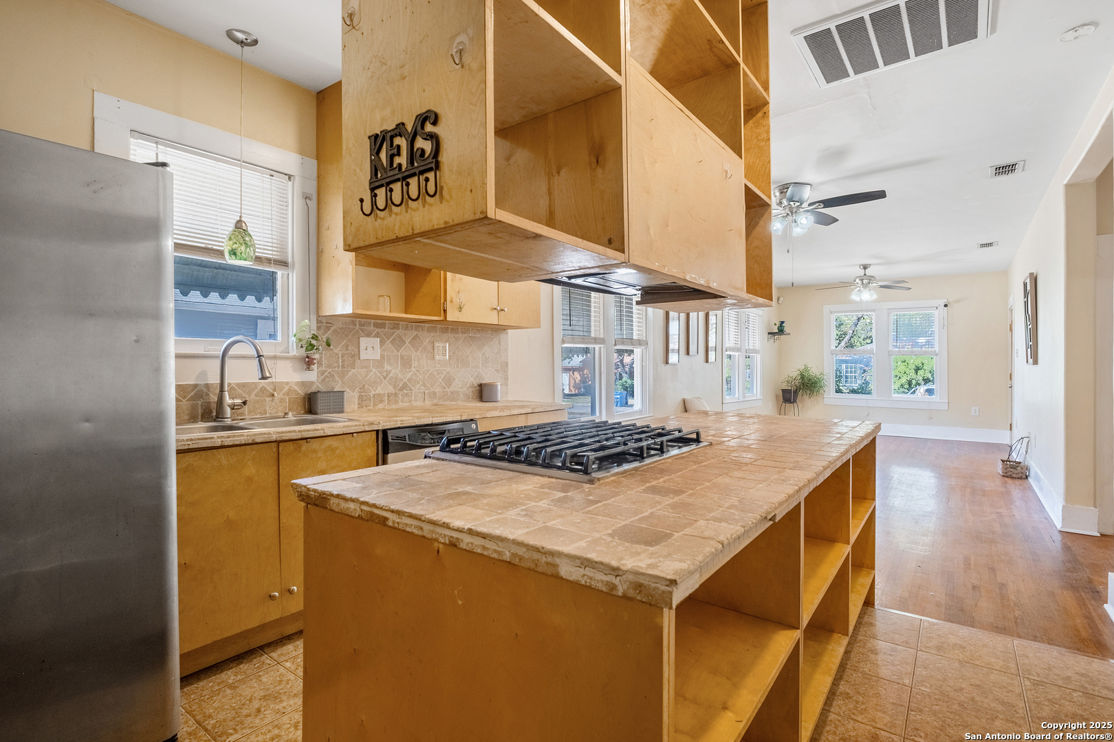 428 W Lullwood Avenue San Antonio TX 78212