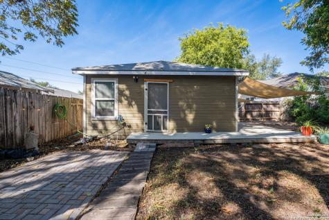 428 W Lullwood Avenue San Antonio TX 78212