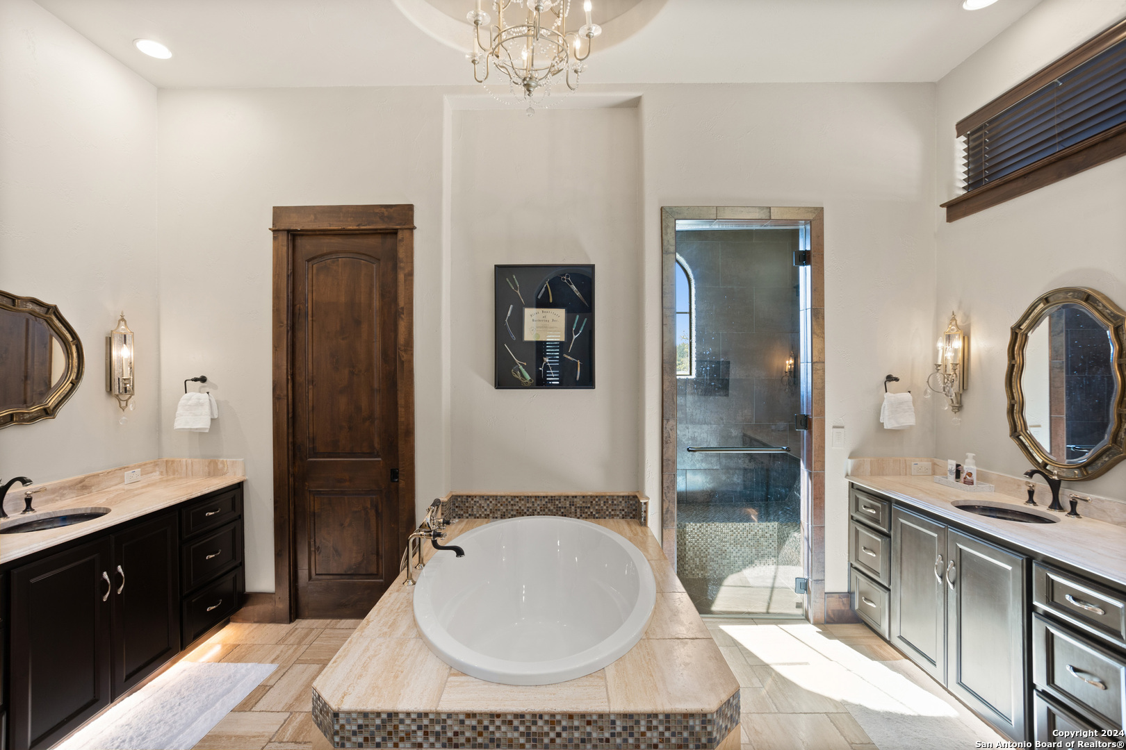 104 Falcon Crest Boerne TX 78006
