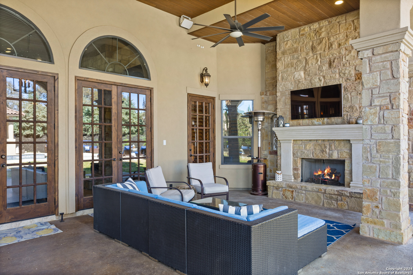 104 Falcon Crest Boerne TX 78006