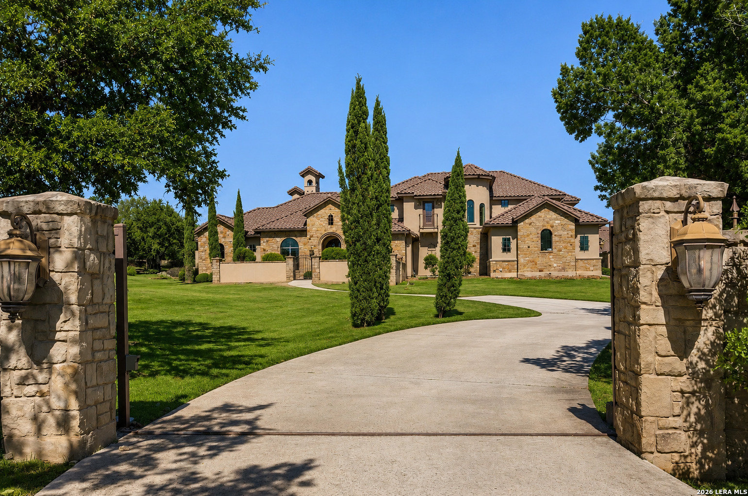 104 Falcon Crest Boerne TX 78006