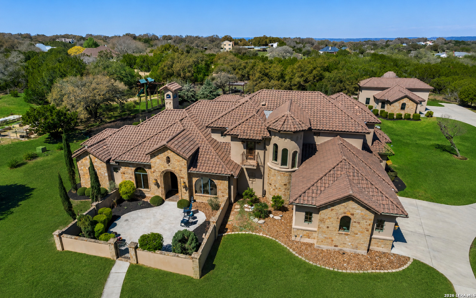 104 Falcon Crest Boerne TX 78006