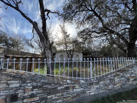 330 Dolores Avenue San Antonio TX 78228
