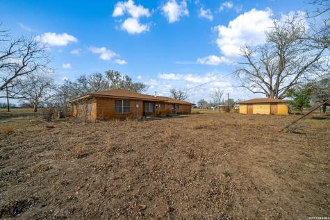 7414 Us Highway 281 Pleasanton TX 78064