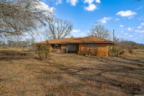 7414 Us Highway 281 Pleasanton TX 78064