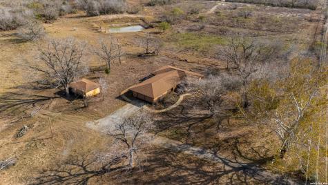 7414 Us Highway 281 Pleasanton TX 78064