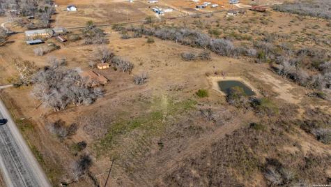 7414 Us Highway 281 Pleasanton TX 78064