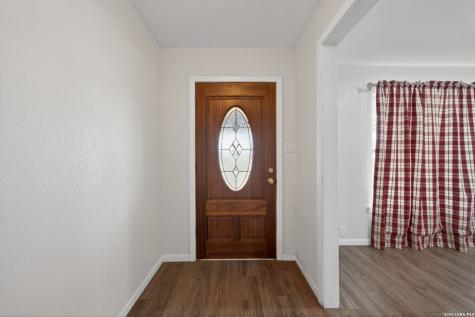 7414 Us Highway 281 Pleasanton TX 78064