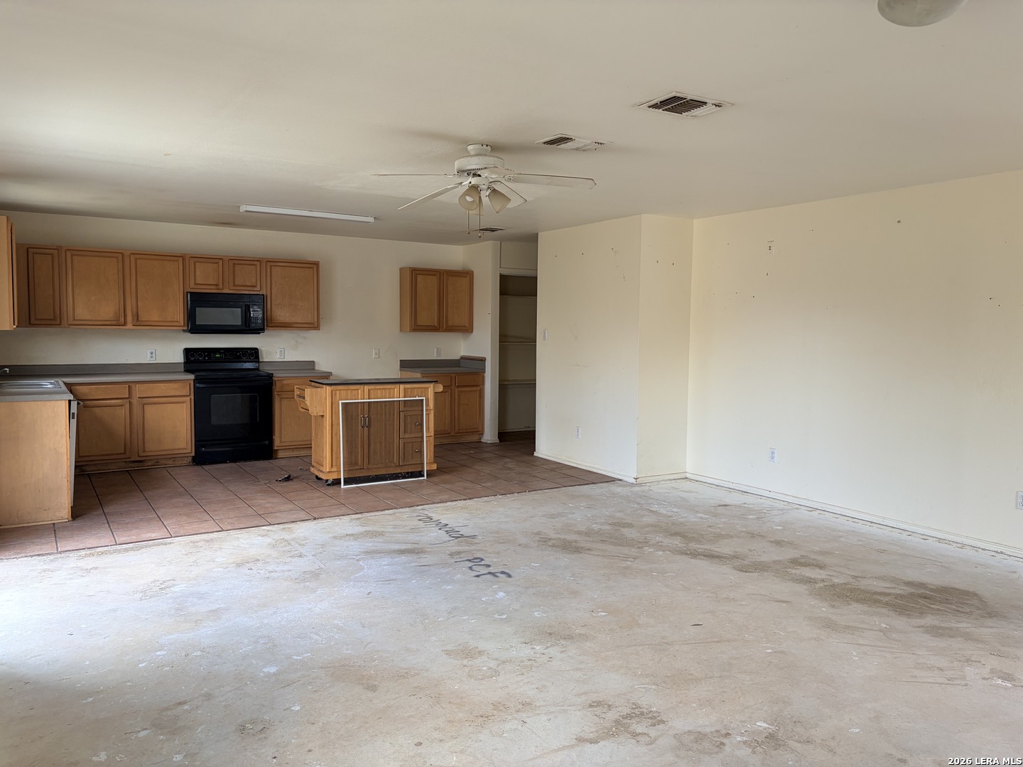 10723 S Shaenridge San Antonio TX 78254