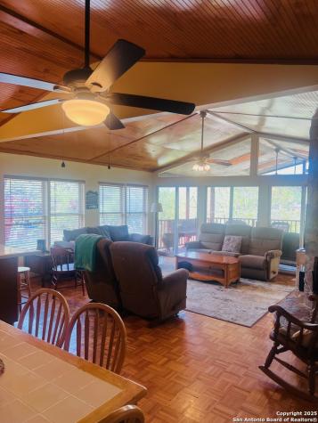 272 N Lakeshore Drive Bandera TX 78003