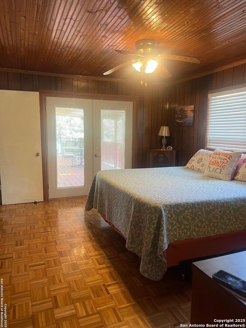 272 N Lakeshore Drive Bandera TX 78003