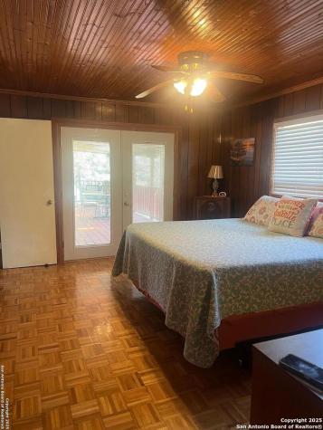 272 N Lakeshore Drive Bandera TX 78003
