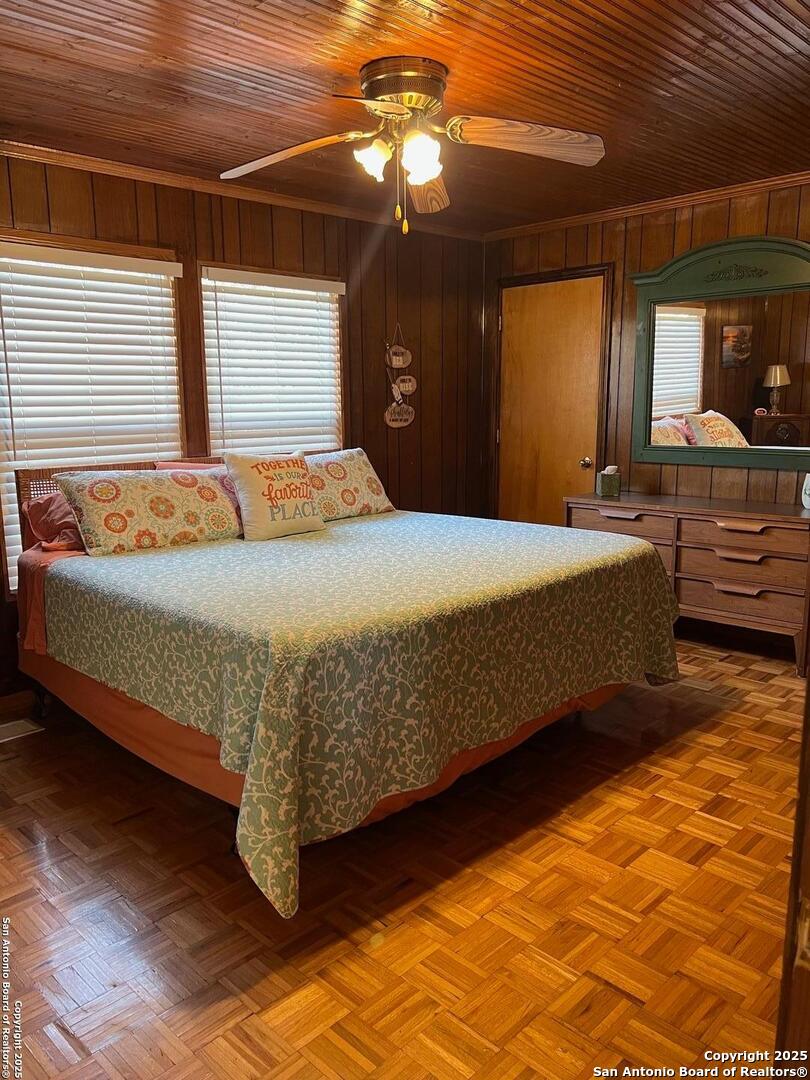 272 N Lakeshore Drive Bandera TX 78003