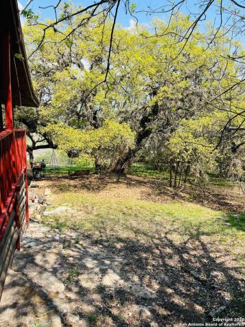 272 N Lakeshore Drive Bandera TX 78003