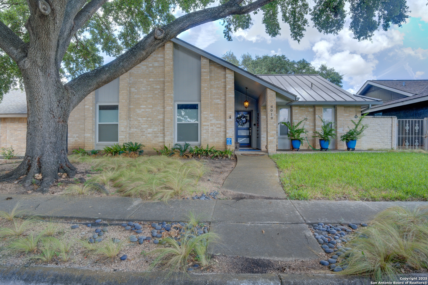6019 Royal Breeze San Antonio TX 78239
