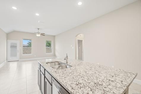 9734 Bricewood Oak San Antonio TX 78254
