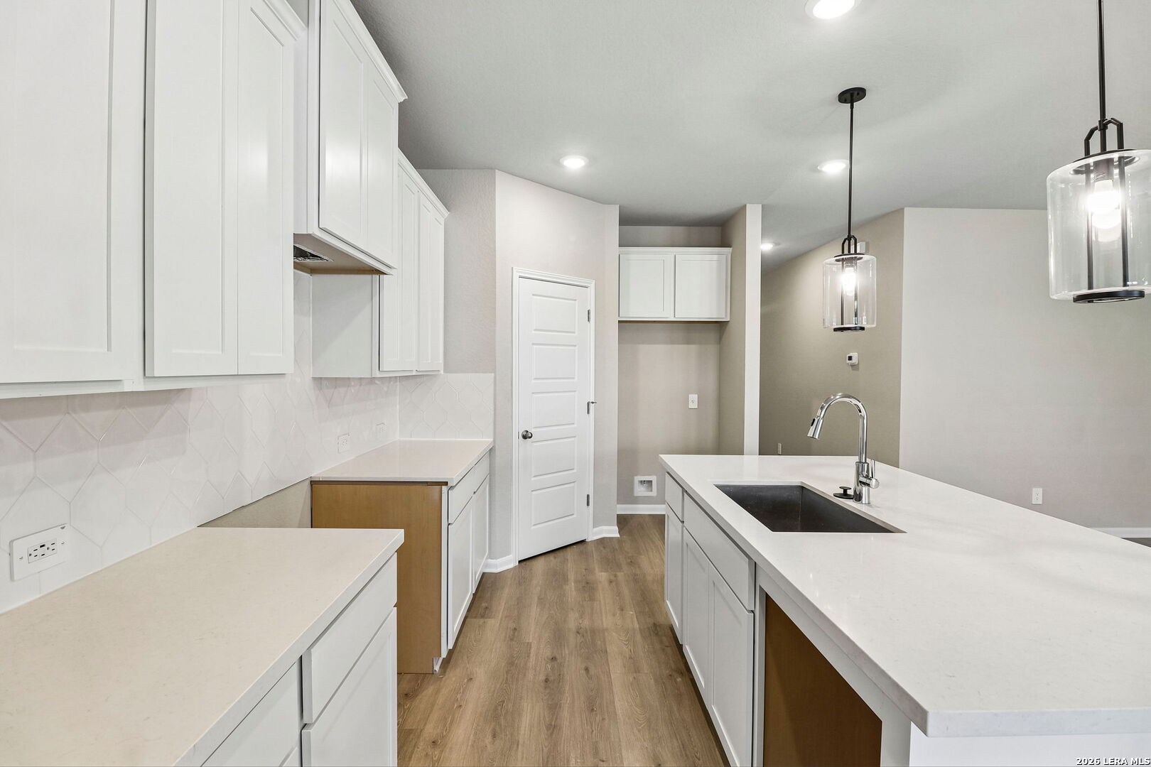 883 Shatterhand Boulevard San Antonio TX 78260