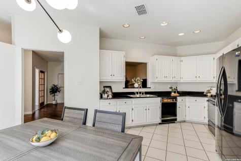 13931 Red Maple Wood San Antonio TX 78249