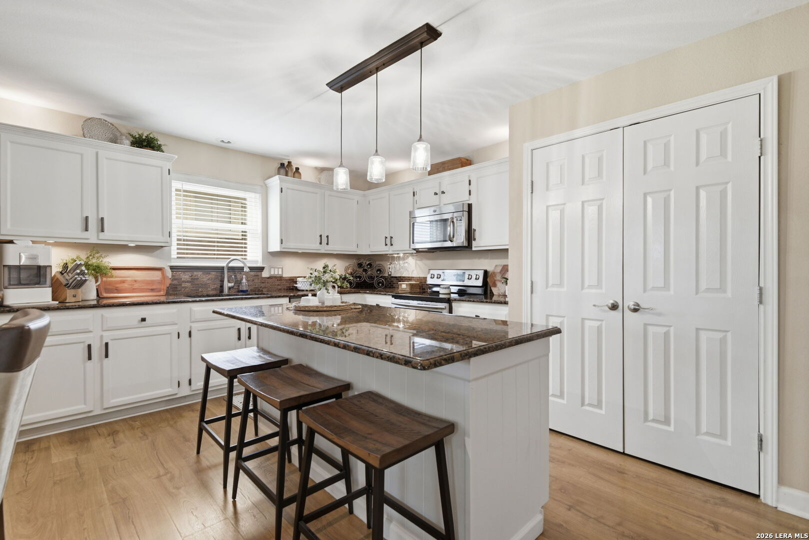 915 Amberstone San Antonio TX 78258