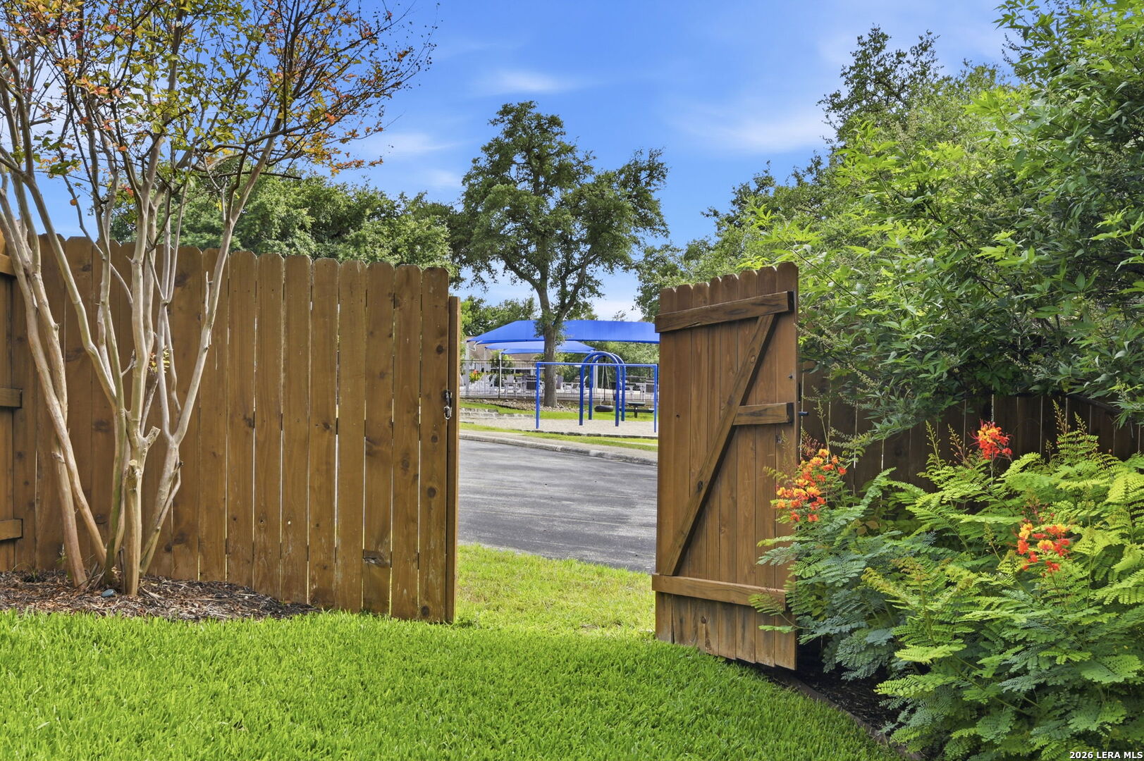 915 Amberstone San Antonio TX 78258