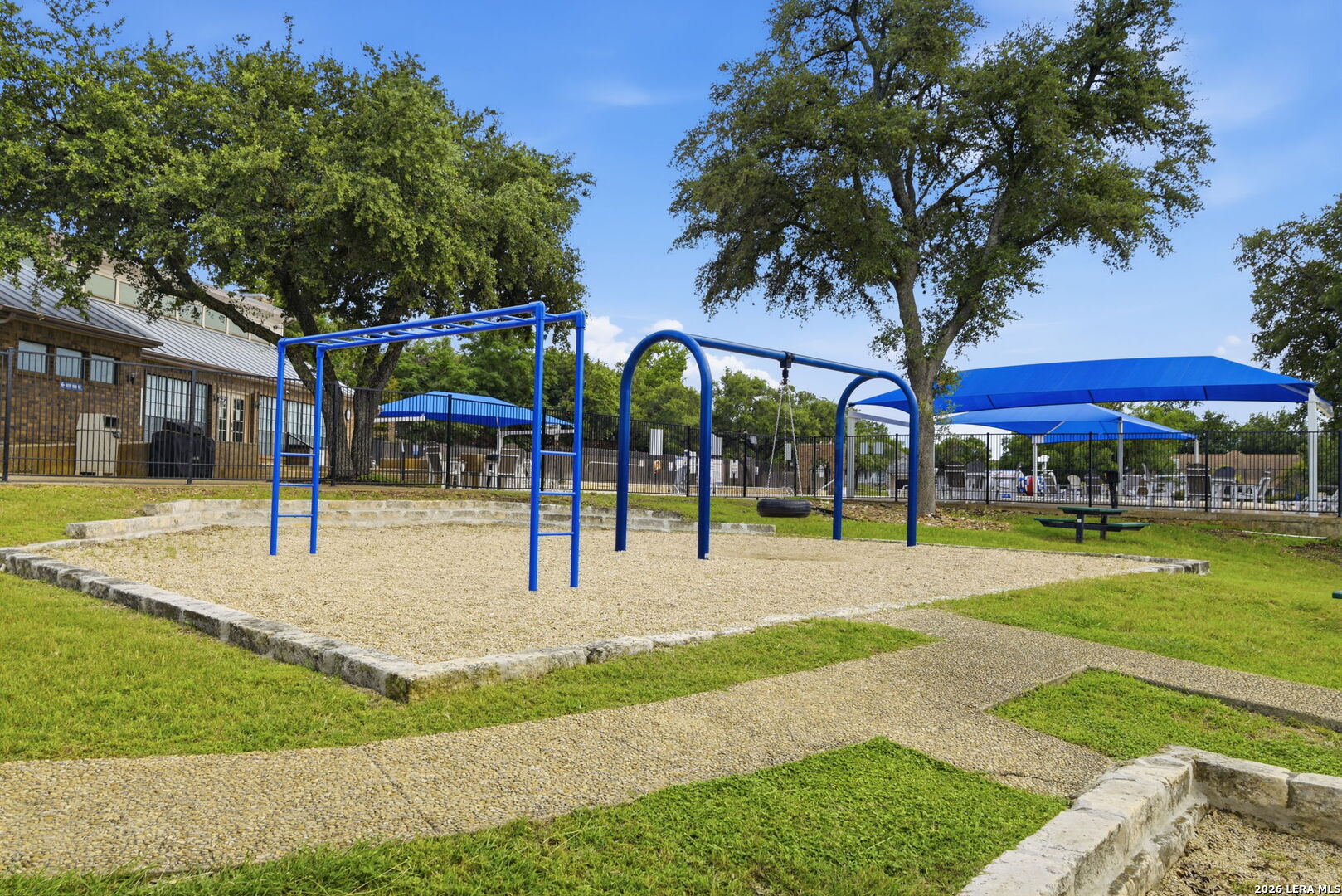 915 Amberstone San Antonio TX 78258