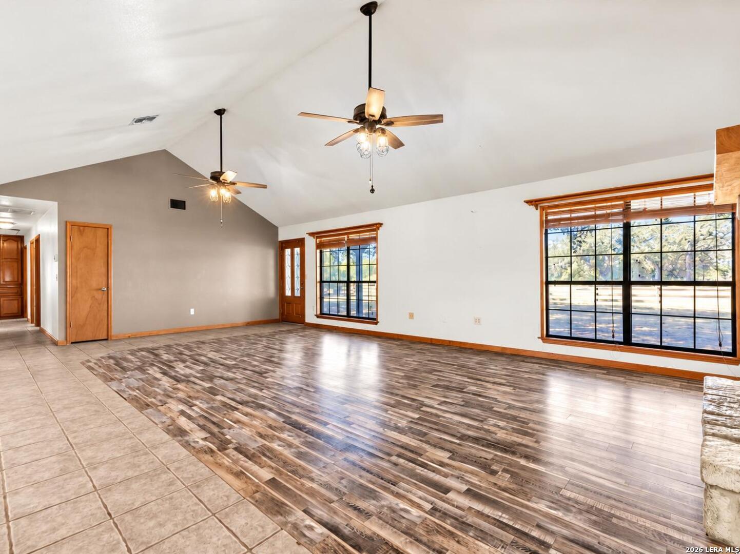 386 County Road 763 Devine TX 78016