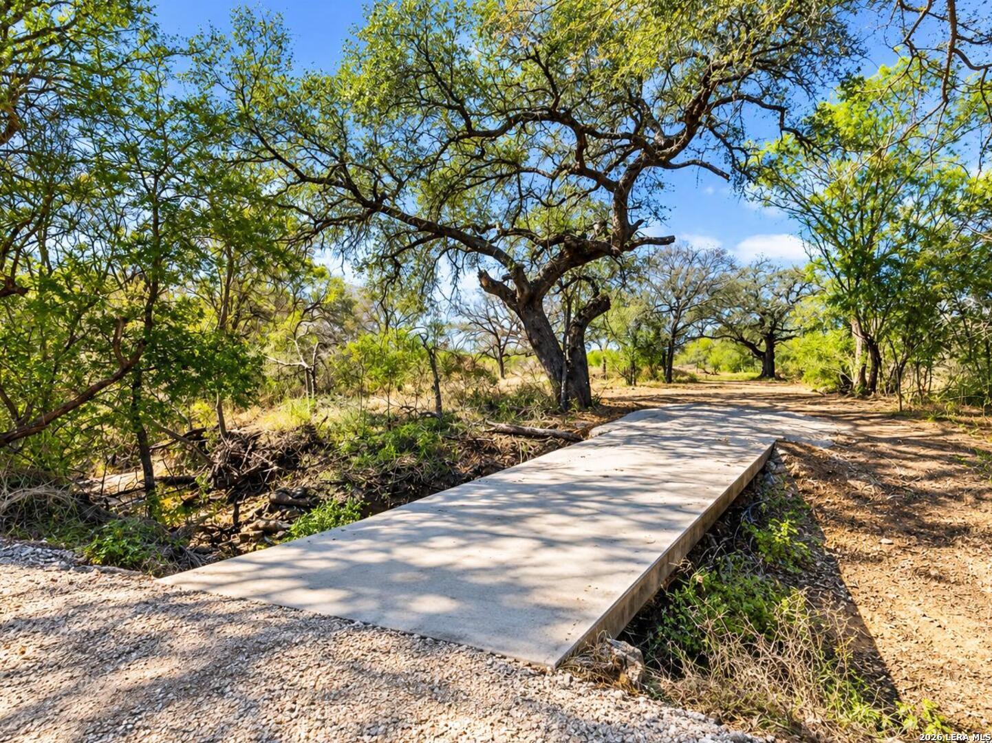386 County Road 763 Devine TX 78016