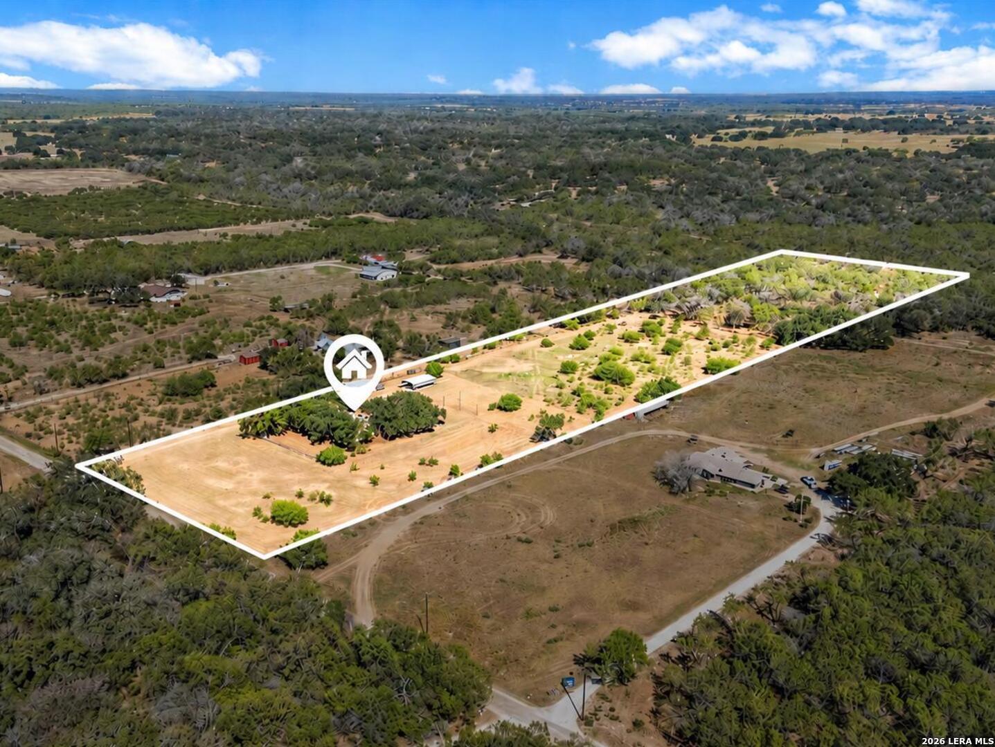 386 County Road 763 Devine TX 78016