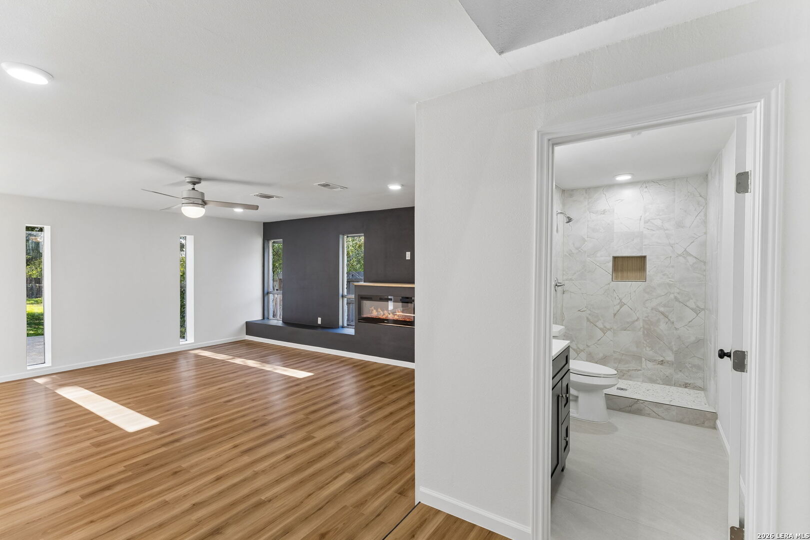 1422 E Sunshine Drive San Antonio TX 78228