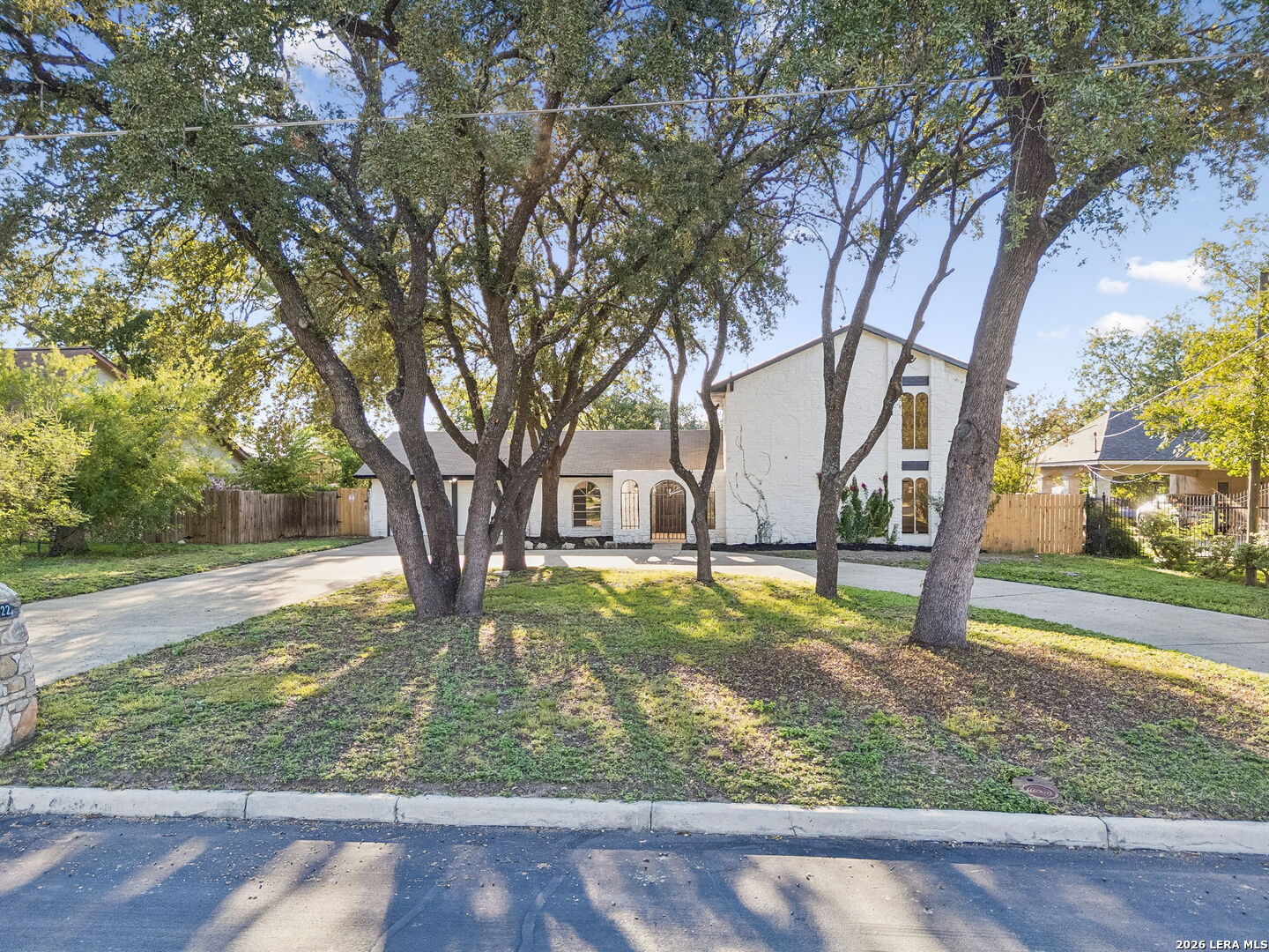 1422 E Sunshine Drive San Antonio TX 78228