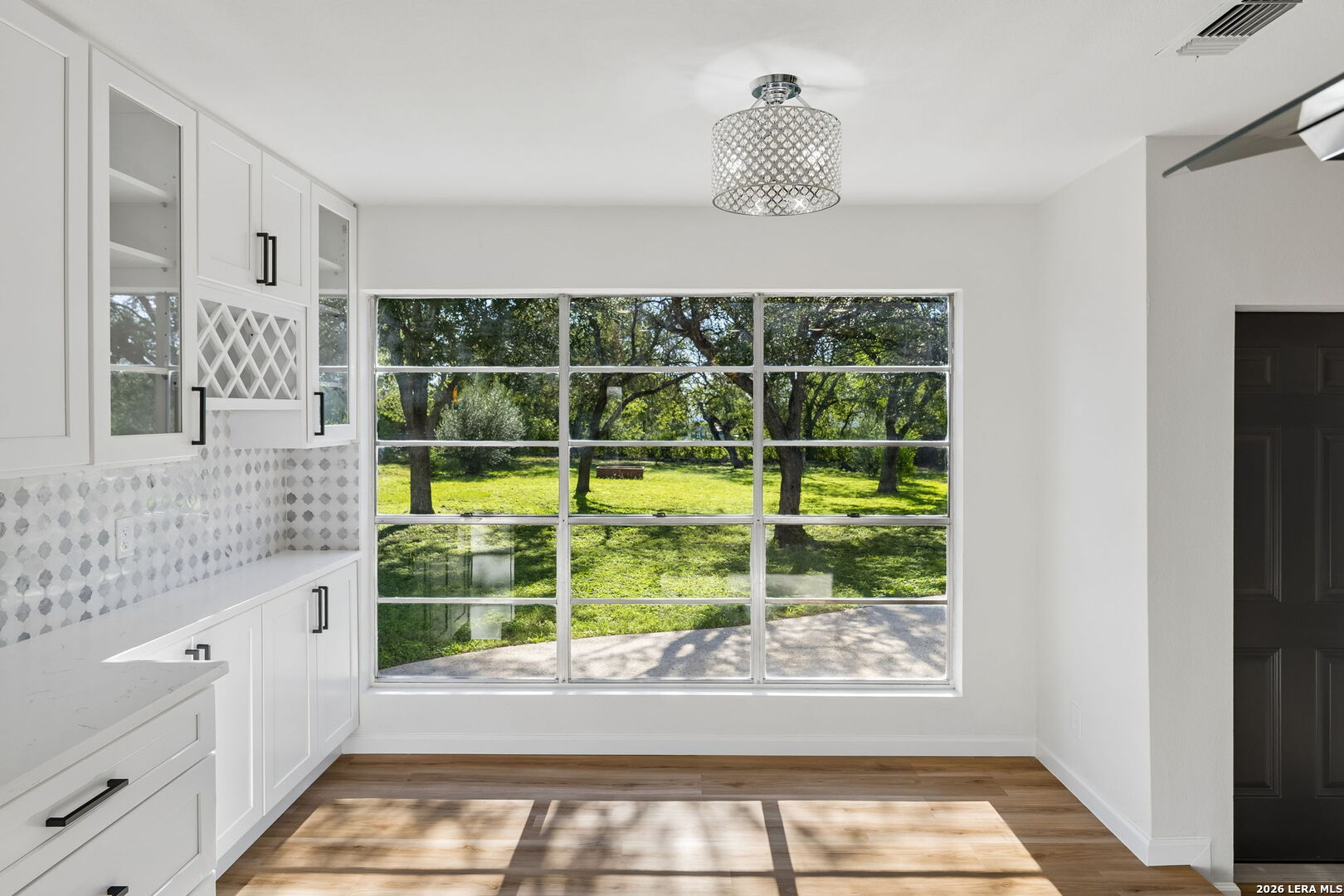 1422 E Sunshine Drive San Antonio TX 78228