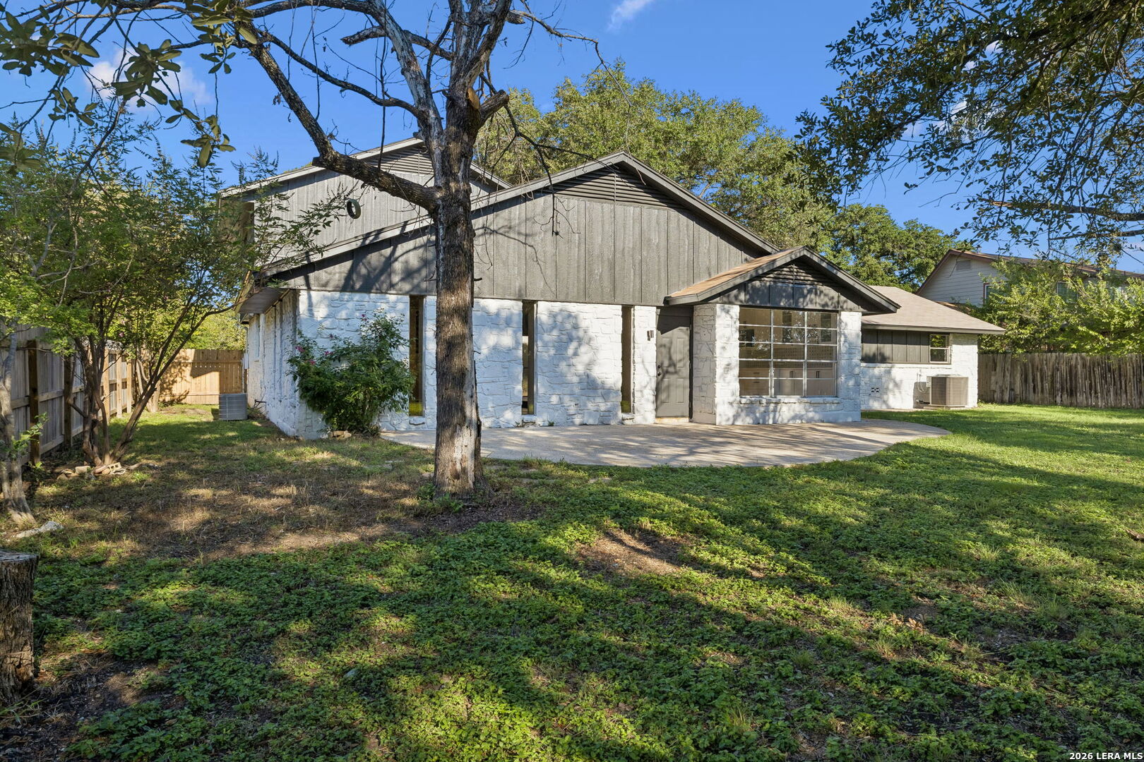 1422 E Sunshine Drive San Antonio TX 78228