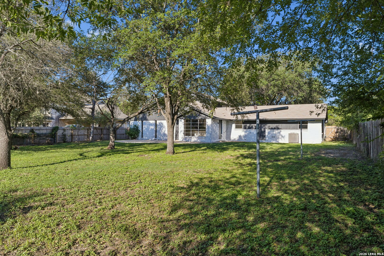 1422 E Sunshine Drive San Antonio TX 78228