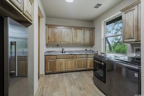 1466 Crossbow Canyon Lake TX 78133