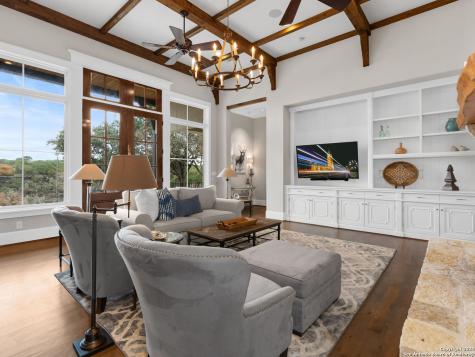 2939 Palomino Springs Bandera TX 78003
