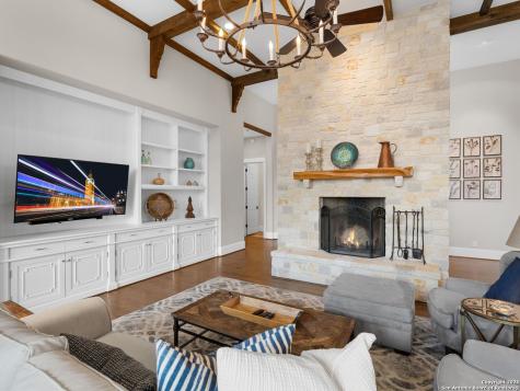 2939 Palomino Springs Bandera TX 78003