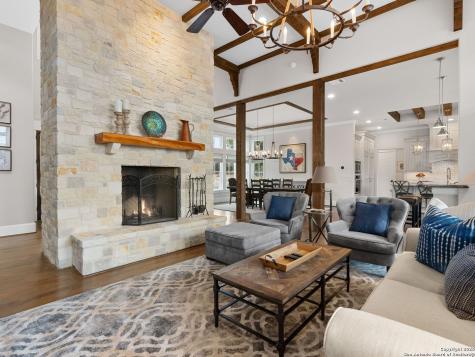 2939 Palomino Springs Bandera TX 78003