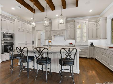 2939 Palomino Springs Bandera TX 78003