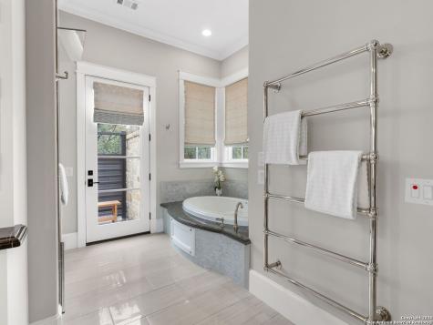 2939 Palomino Springs Bandera TX 78003