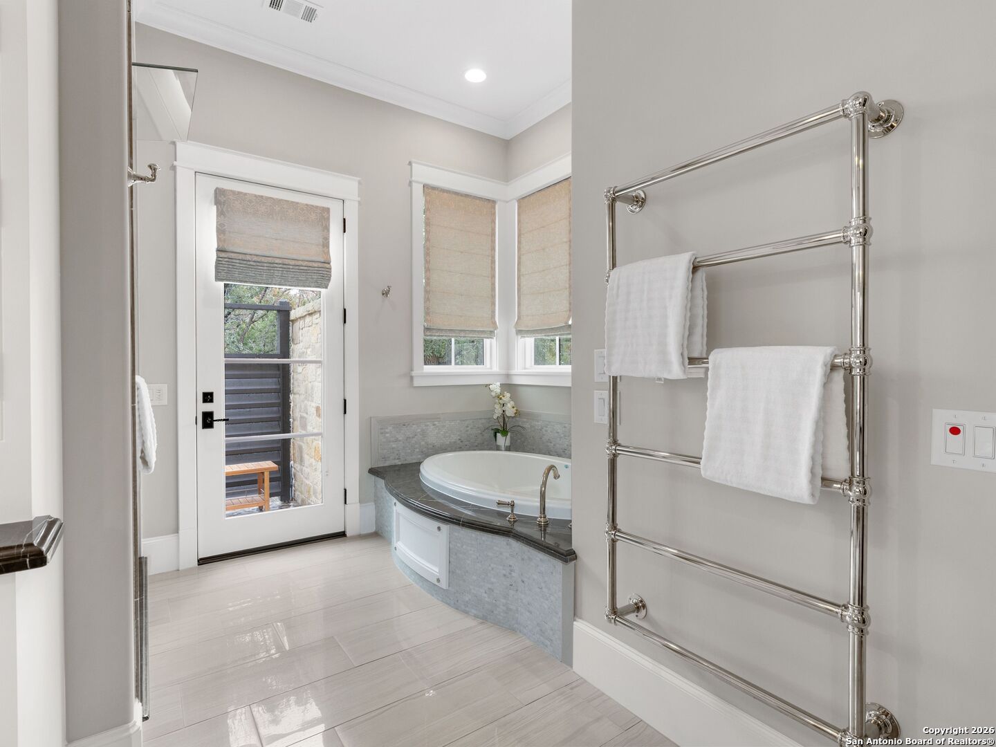 2939 Palomino Springs Bandera TX 78003