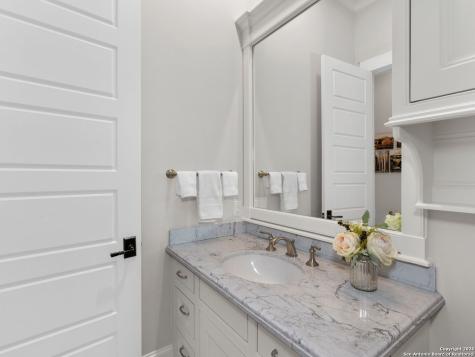 2939 Palomino Springs Bandera TX 78003