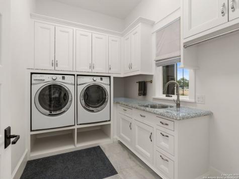 2939 Palomino Springs Bandera TX 78003