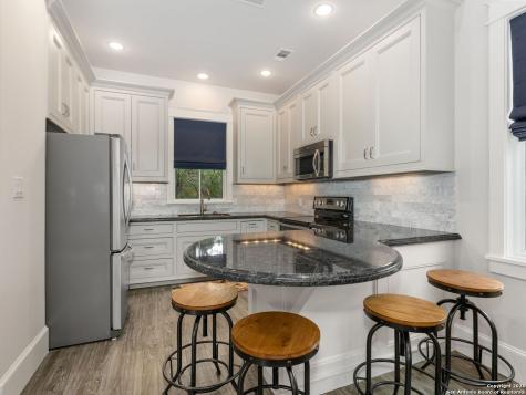 2939 Palomino Springs Bandera TX 78003