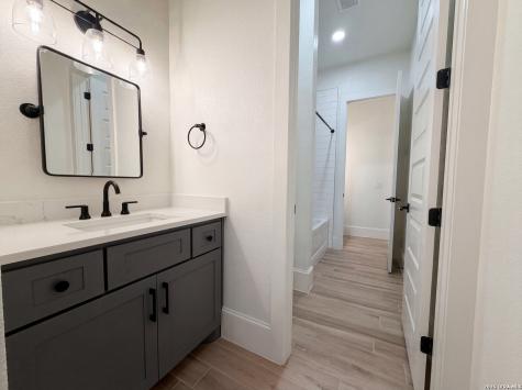 1781 Bella Vista Canyon Lake TX 78133