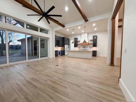 1781 Bella Vista Canyon Lake TX 78133