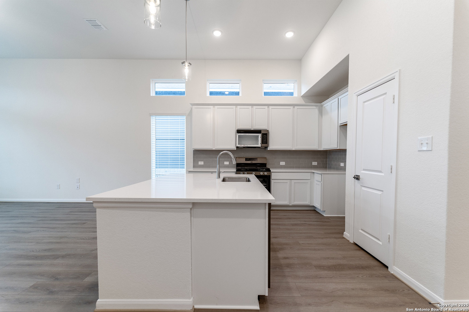 6332 Black Butte Schertz TX 78154