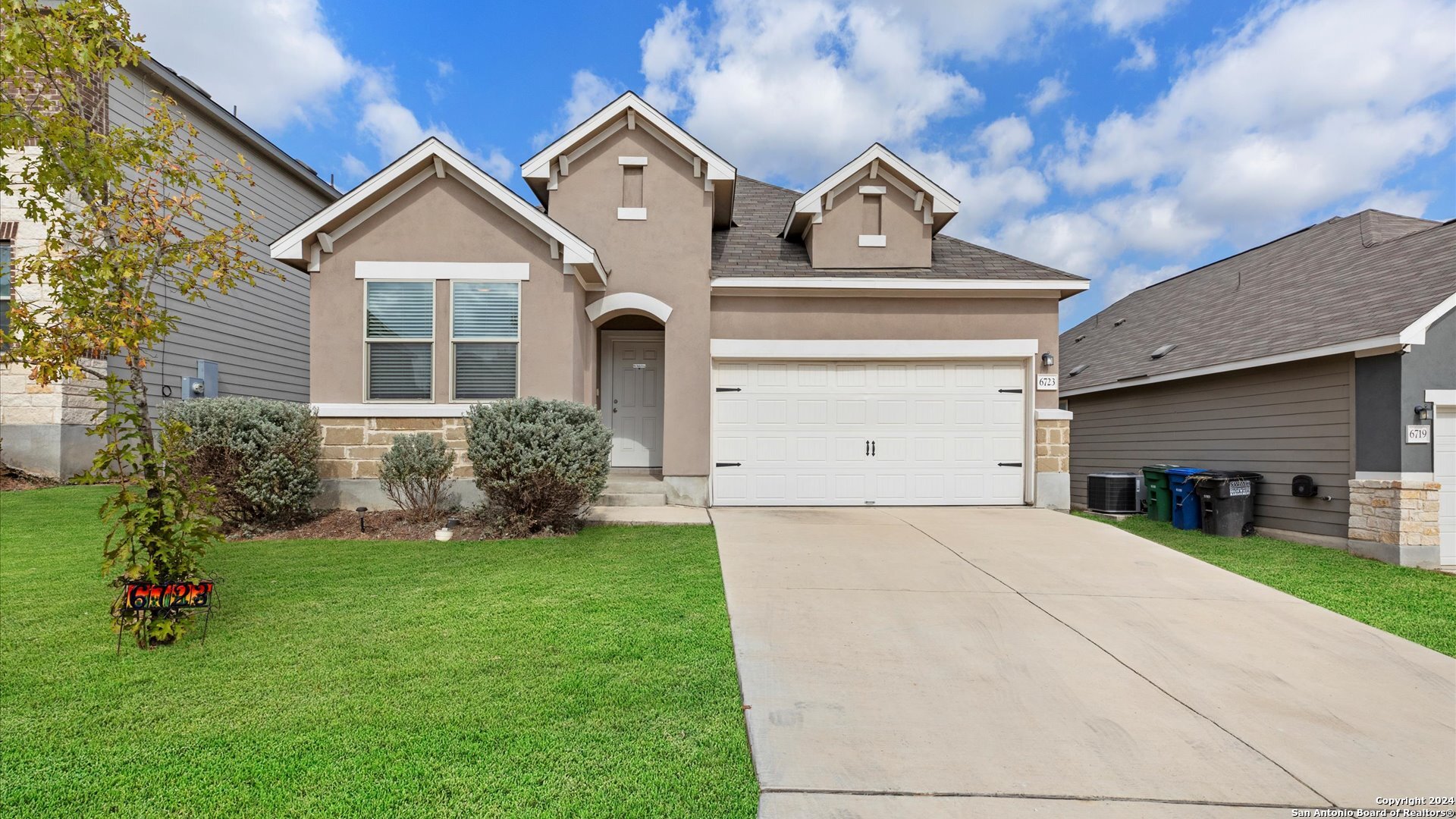 6723 Freedom Hills San Antonio TX 78242