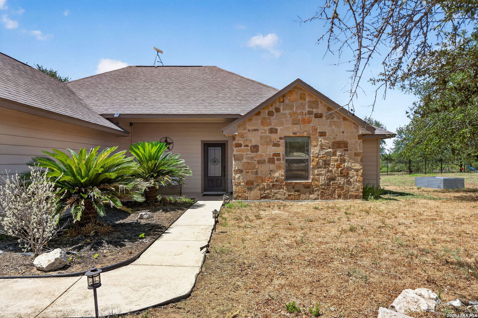 555 Cimarron Square Poteet TX 78065