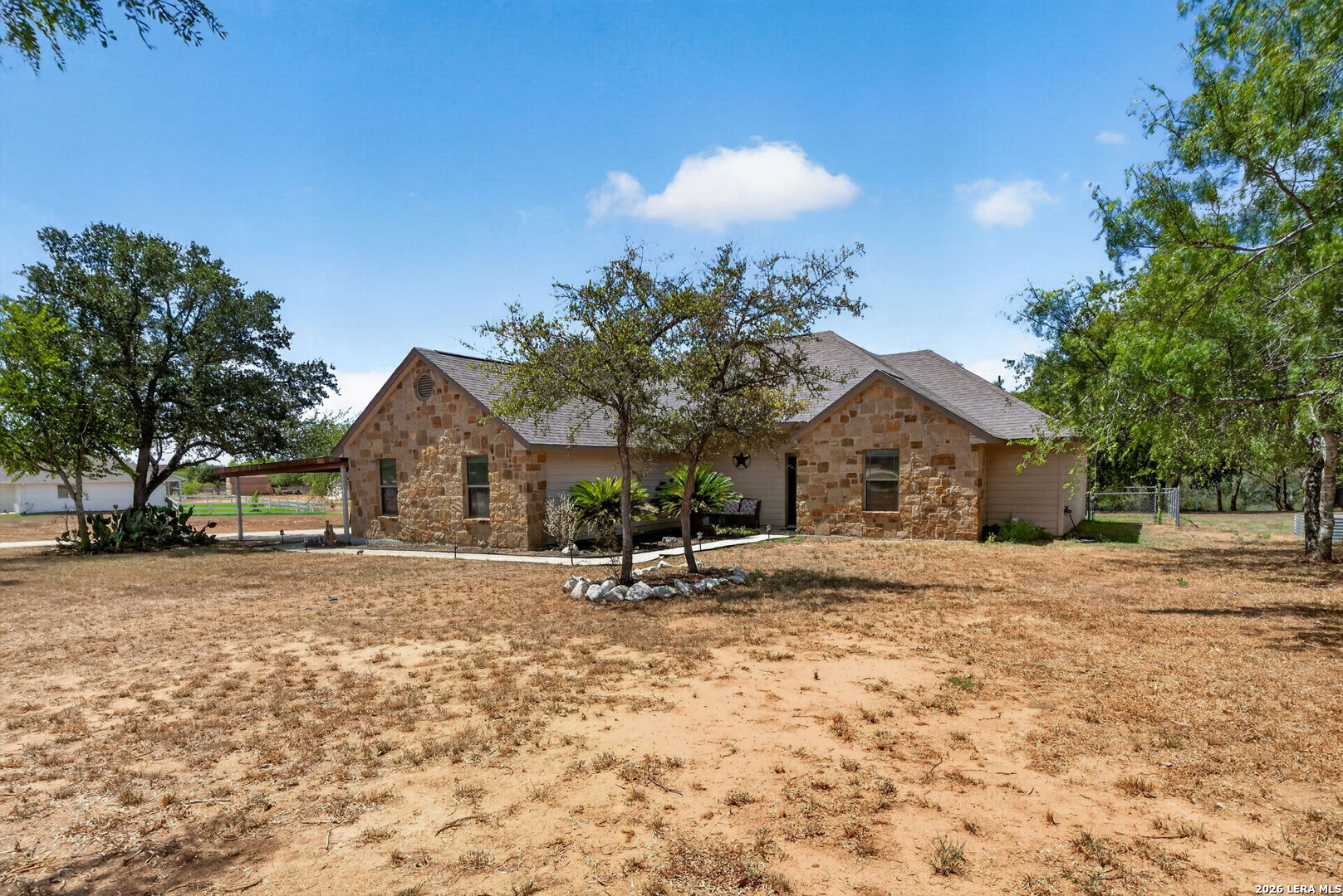 555 Cimarron Square Poteet TX 78065